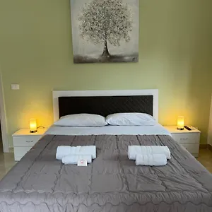  Apartment Rua Formaggi